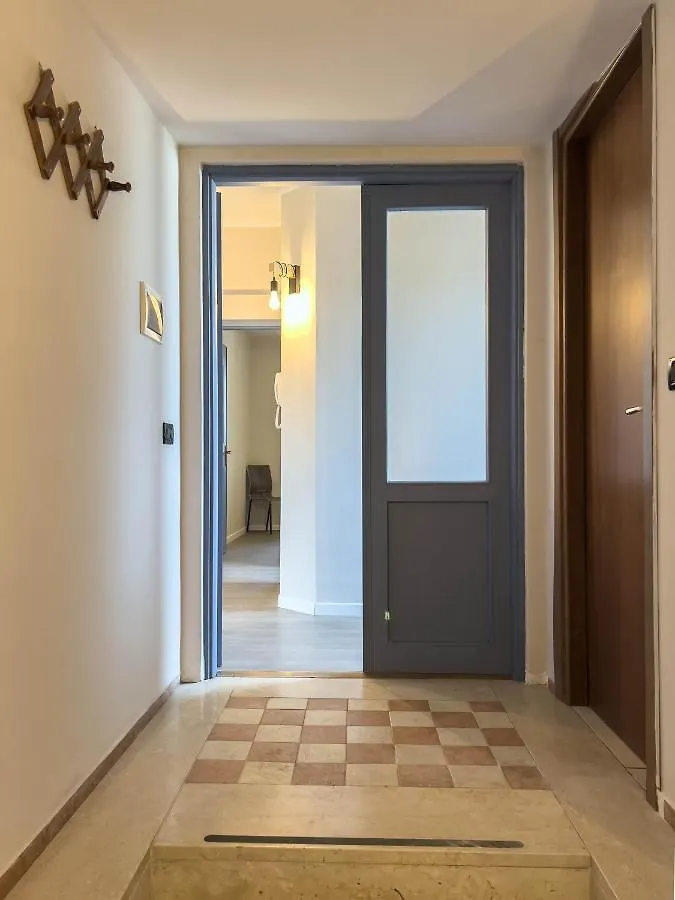 Apartment Appartamento Tre Diano Marina Italy